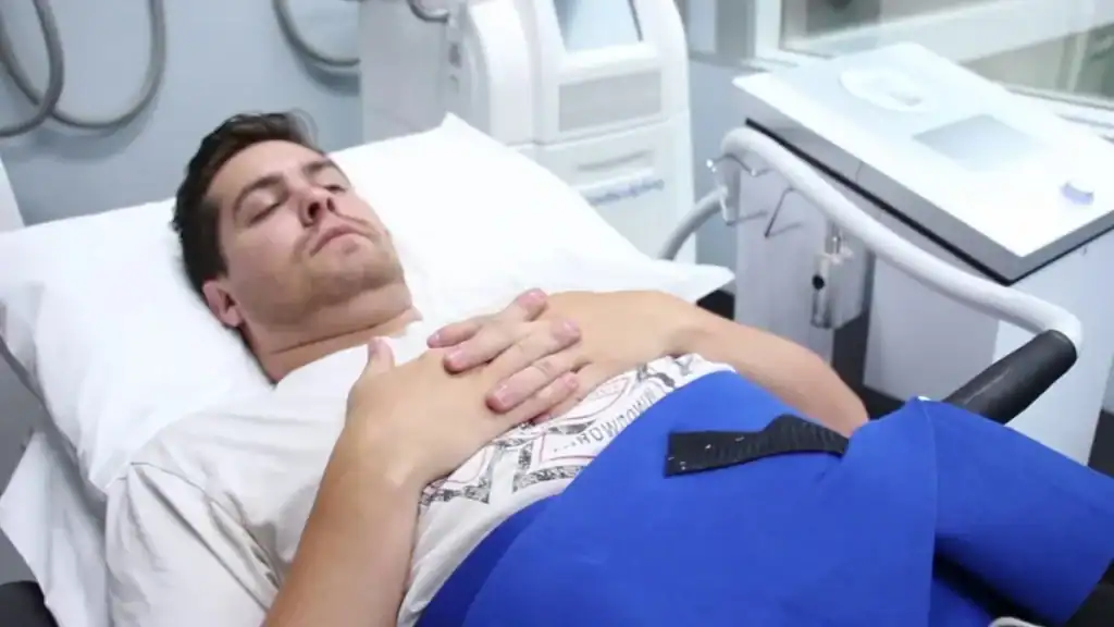 Transforming Bodies: Celebrity Success Stories and the Truth Behind Body Contouring 2 Image of male having body contouring Sunbury treatment